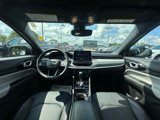 Used 2023 Jeep Compass Limited image 2