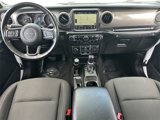 Used 2021 Jeep Gladiator Willys image 2