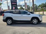 Used 2022 GMC Terrain SLE w/ Driver Convenience Package image 4