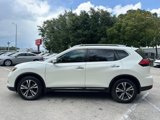 Used 2017 Nissan Rogue SL image 3