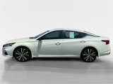 Used 2019 Nissan Altima 2.5 SR w/ SR Premium Package image 2