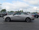 Used 2023 Hyundai Elantra Limited image 3