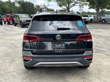 Used 2022 Volkswagen Taos SE image 5
