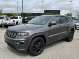 Used 2019 Jeep Grand Cherokee Altitude image 3