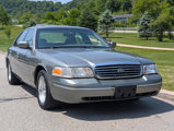 Used 2002 Ford Crown Victoria LX image 2