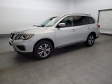 Used 2019 Nissan Pathfinder SV image 2