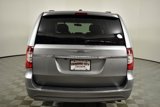 Used 2016 Chrysler Town & Country Touring w/ Driver Convenience Group image 6