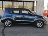 Used 2017 Kia Soul + image 5