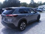 Used 2023 Nissan Rogue SV image 3