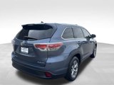 Used 2016 Toyota Highlander XLE image 5