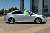 Used 2022 Toyota Corolla LE image 3