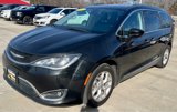 Used 2018 Chrysler Pacifica Touring-L w/ Tire & Wheel Group image 2