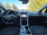 Used 2019 Ford Fusion SE image 2