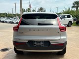 Used 2020 Volvo XC40 T5 Momentum w/ Protection Package Premier image 4