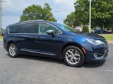 Used 2017 Chrysler Pacifica Limited w/ UConnect Theater Package image 2