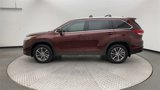 Used 2019 Toyota Highlander SE image 5