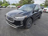Used 2024 Ford Escape SE image 3