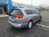 Used 2020 Chrysler Pacifica Limited image 5