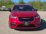 New 2025 Chrysler Pacifica Select image 4