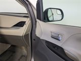Used 2017 Toyota Sienna LE image 3