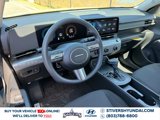 New 2025 Hyundai Kona SE image 3