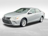 Used 2015 Toyota Camry LE image 1