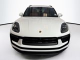 Certified 2024 Porsche Macan image 6