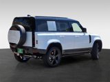 New 2025 Land Rover Defender 110 X-Dynamic SE image 4