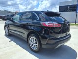 Used 2022 Ford Edge SEL w/ Convenience Package image 3