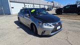 Used 2017 Lexus CT 200h image 2