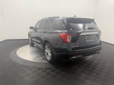 Used 2022 Ford Explorer Limited w/ Equipment Group 301A image 5