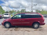 Used 2005 Chrysler Town & Country Touring w/ Leather Interior Group image 4