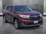 Used 2014 Toyota Highlander XLE image 3