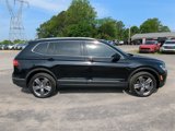 Used 2020 Volkswagen Tiguan SEL w/ Tiguan Two-Row MDO Package image 2