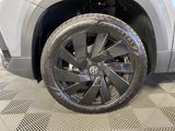 Used 2024 Volkswagen Taos SE w/ Panoramic Sunroof Package image 5