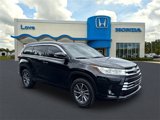 Used 2018 Toyota Highlander XLE image 1