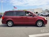 Used 2019 Dodge Grand Caravan SXT image 2