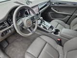 Certified 2024 Porsche Macan image 4