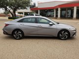 Used 2024 Hyundai Elantra SEL w/ Convenience Package image 5