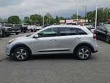 Used 2018 Kia Niro EX image 4