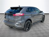 Used 2022 Ford Edge SE w/ Black Appearance Package image 5
