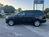 Used 2017 Ford Explorer FWD image 2