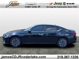 Used 2023 Nissan Altima 2.5 SV image 2