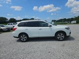 Used 2020 Nissan Pathfinder SV image 5