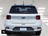 Used 2023 Hyundai Venue Limited image 4