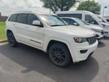 Used 2019 Jeep Grand Cherokee Altitude image 2