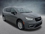 New 2025 Chrysler Pacifica Select image 2