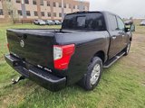 Used 2017 Nissan Titan SV image 5