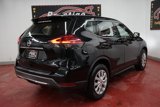 Used 2017 Nissan Rogue S image 2