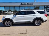 Used 2024 Ford Explorer XLT w/ Equipment Group 202A image 4
